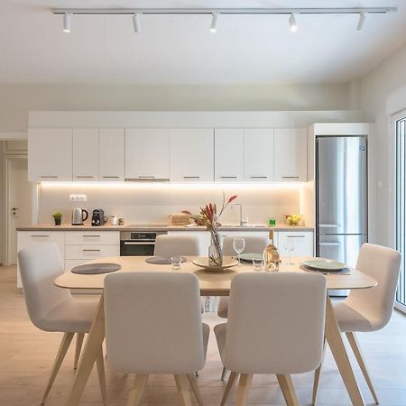 Stylish 2Bdr Apt By Acropolis Афины Экстерьер фото