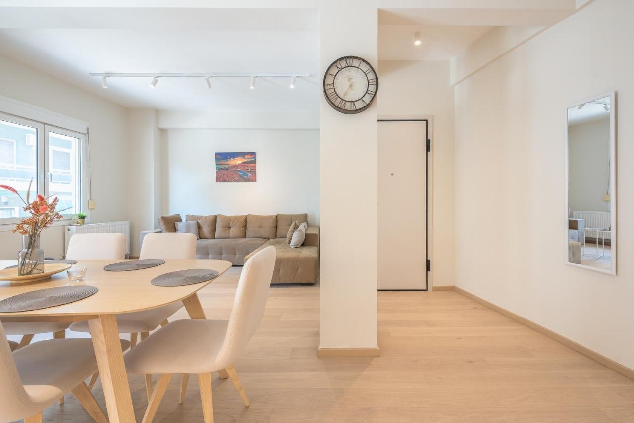 Stylish 2Bdr Apt By Acropolis Афины Экстерьер фото