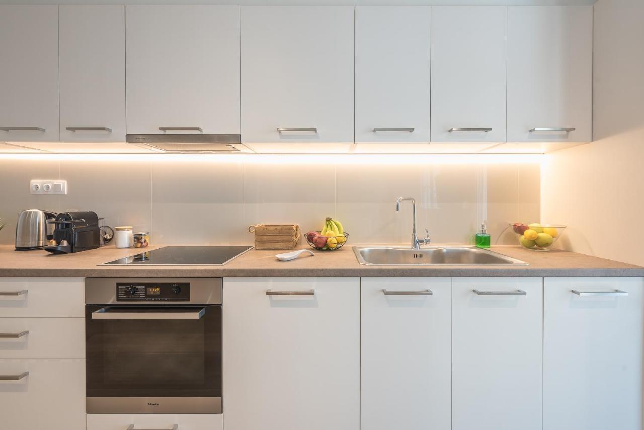 Stylish 2Bdr Apt By Acropolis Афины Экстерьер фото